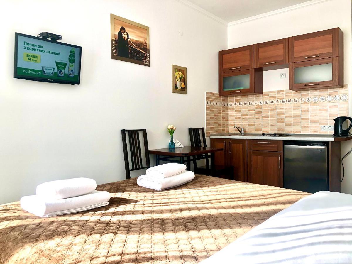 Авіа Apartment Uzhhorod Exterior photo